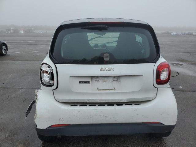 Photo 6 from auction – 2016 SMART FORTWO with VIN WMEFJ5DA2GK126416
