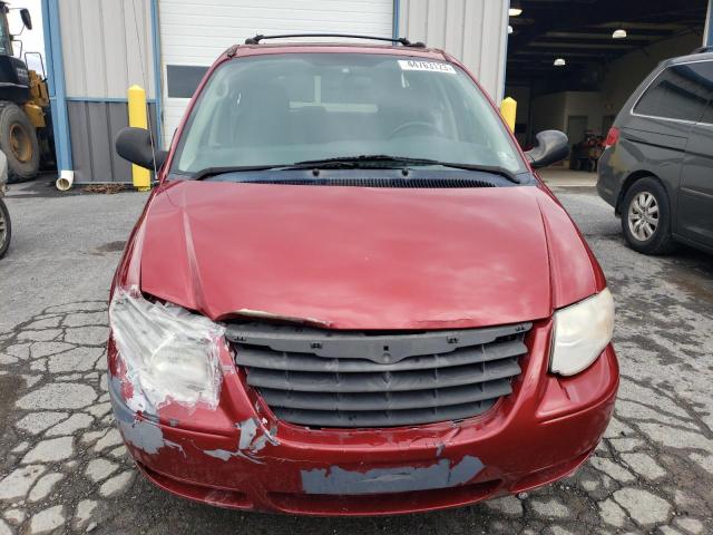 Photo 5 from auction – 2005 CHRYSLER TOWN & COU with VIN 2C4GP54L55R530568