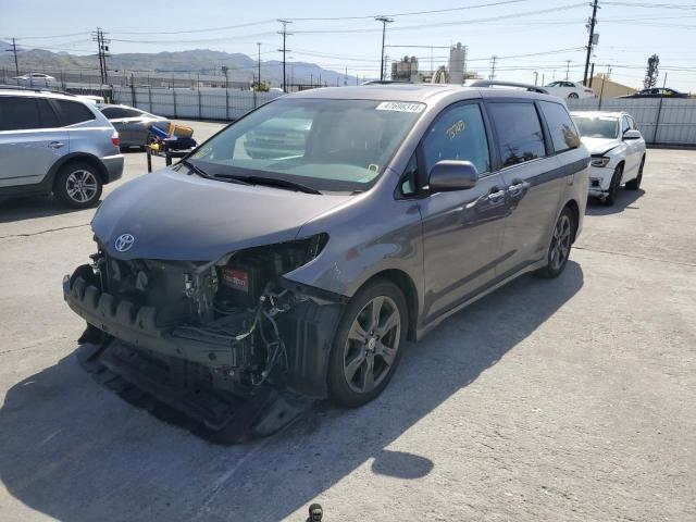 TOYOTA SIENNA SE 2017 with VIN 5TDXZ3DC0HS885707 - Photo from auction