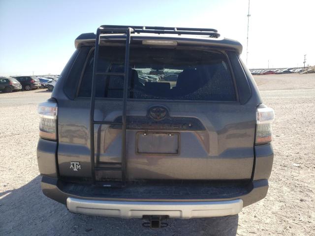 Photo 6 from auction – 2018 TOYOTA 4RUNNER SR with VIN JTEBU5JR4J5518779