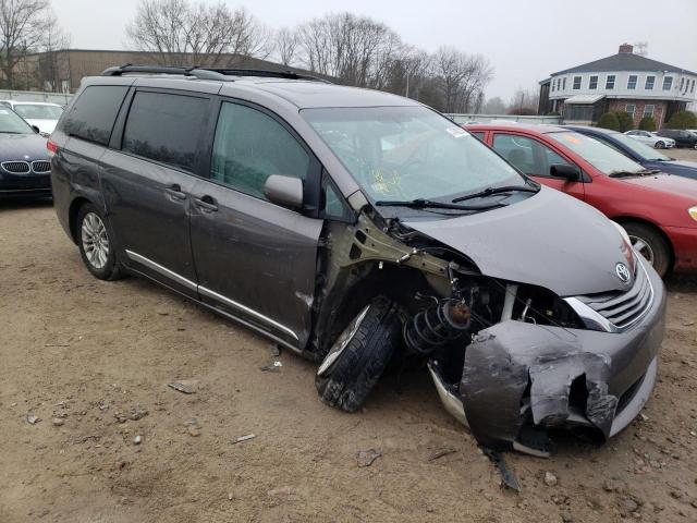 Photo 4 from auction – 2012 TOYOTA SIENNA XLE with VIN 5TDYK3DC5CS180872