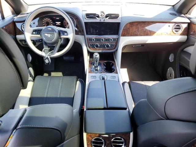 Photo 8 from auction – 2022 BENTLEY BENTAYGA with VIN SJAAM2ZV1NC039674