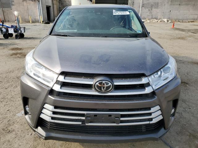 Photo 5 from auction – 2019 TOYOTA HIGHLANDER with VIN 5TDBZRFH6KS719737