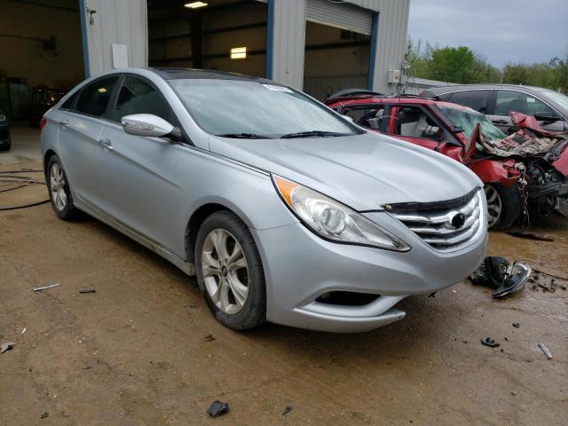 Photo 4 from auction – 2012 HYUNDAI SONATA SE with VIN 5NPEC4AC9CH368729