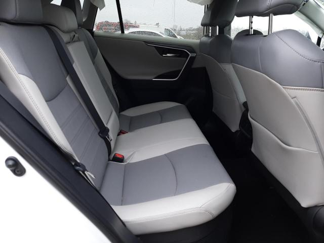 Photo 11 from auction – 2019 TOYOTA RAV4 LIMIT with VIN 2T3DWRFV3KW042894