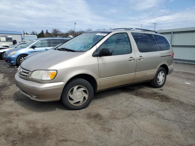 TOYOTA SIENNA LE 2001 with VIN 4T3ZF13C21U402407 - Photo from auction