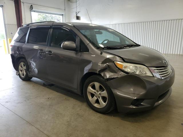 Photo 4 from auction – 2011 TOYOTA SIENNA LE with VIN 5TDKK3DC2BS110914