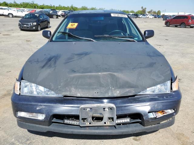 Photo 5 from auction – 1995 HONDA ACCORD LX with VIN 1HGCD5630SA139933