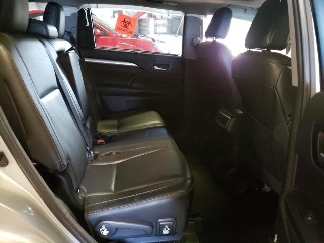 Photo 11 from auction – 2017 TOYOTA HIGHLANDER with VIN 5TDJZRFH5HS463501