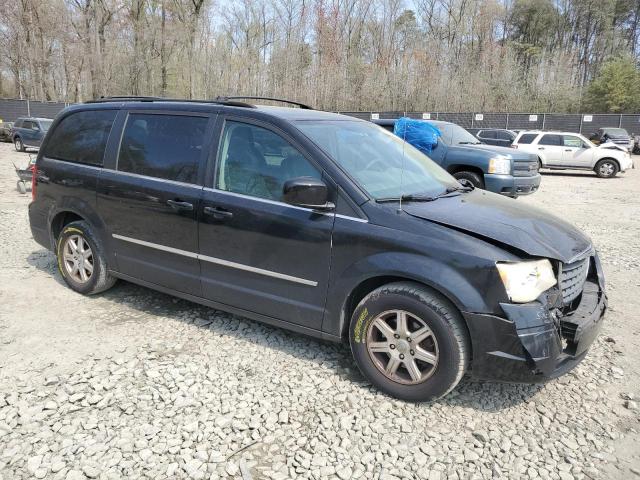 Photo 4 from auction – 2010 CHRYSLER TOWN & COU with VIN 2A4RR5D18AR200946