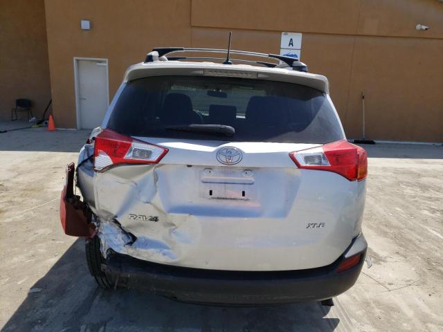 Photo 6 from auction – 2015 TOYOTA RAV4 XLE with VIN JTMWFREV6FD080200