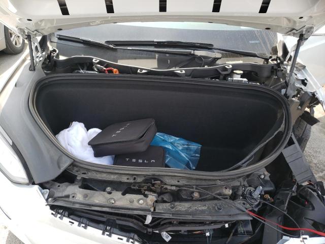 Photo 11 from auction – 2020 TESLA MODEL X with VIN 5YJXCAE20LF221612