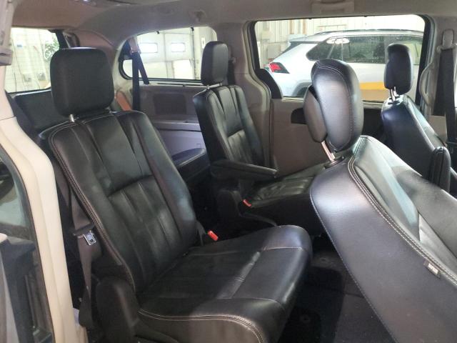 Photo 10 from auction – 2014 CHRYSLER TOWN & COU with VIN 2C4RC1CG8ER307779