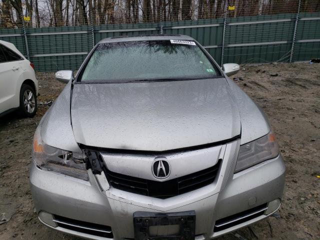 Photo 5 from auction – 2010 ACURA RL with VIN JH4KB2F64AC001452