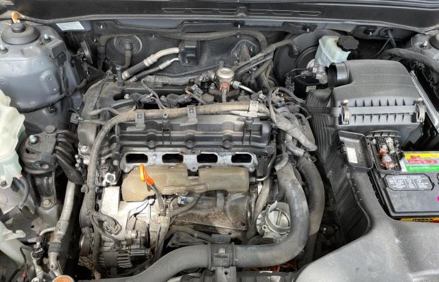 Photo 7 from auction – 2011 HYUNDAI SONATA SE with VIN 5NPEC4ACXBH232866