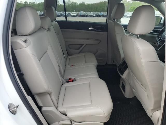 Photo 11 from auction – 2018 VOLKSWAGEN ATLAS SE with VIN 1V2LR2CA9JC555675