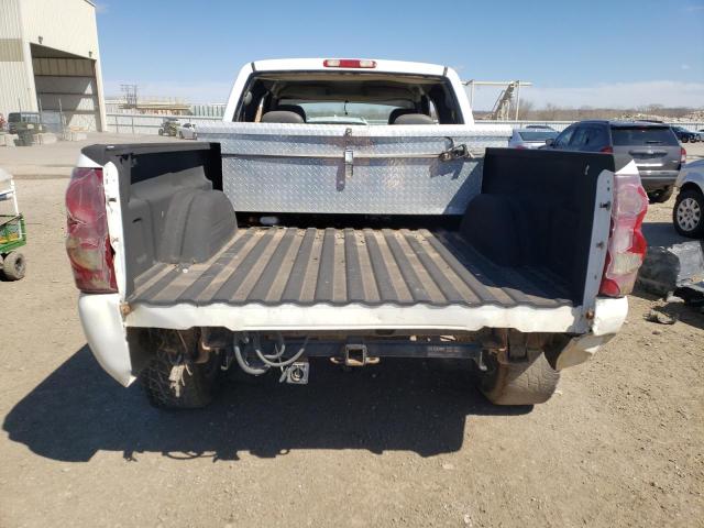 Photo 6 from auction – 2005 CHEVROLET SILVERADO with VIN 1GCEK19B05Z277874