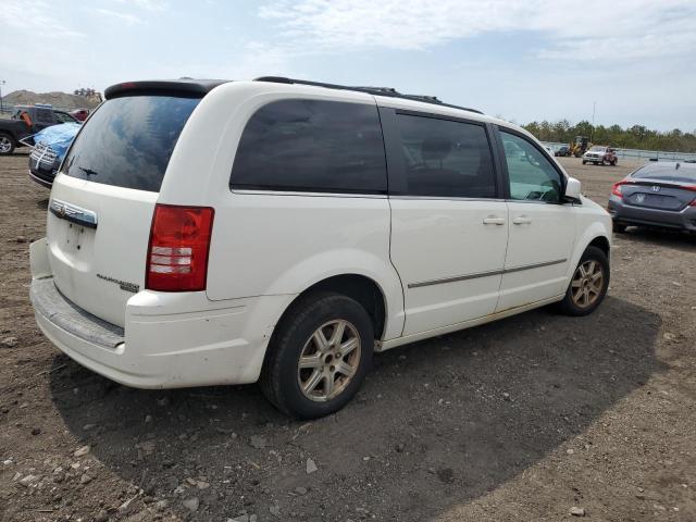 Photo 3 from auction – 2010 CHRYSLER TOWN AND C with VIN 2A4RR5D15AR126708