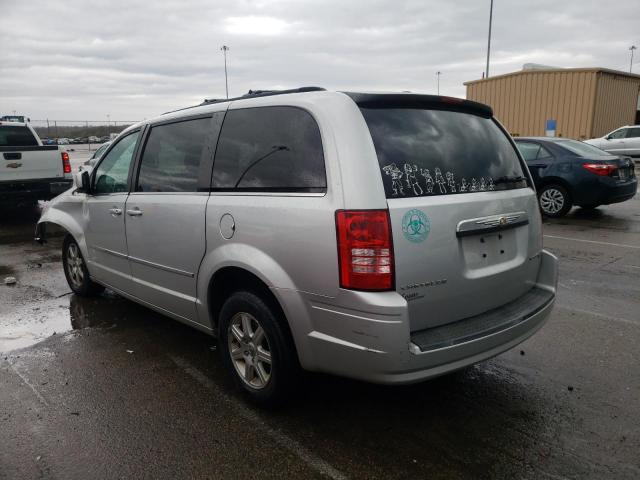 Photo 2 from auction – 2010 CHRYSLER TOWN & COU with VIN 2A4RR5D10AR415110