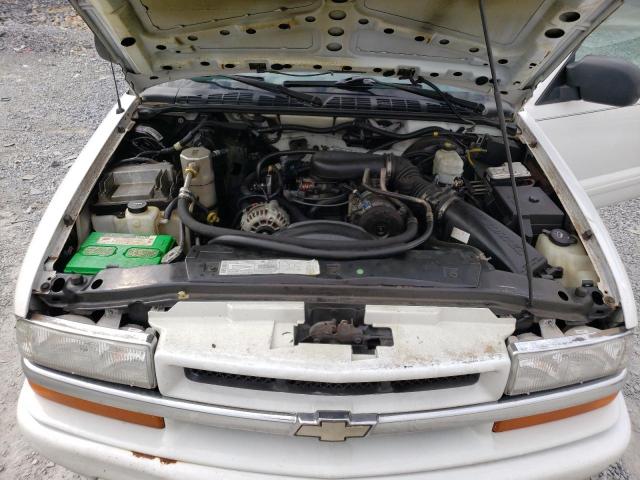 Photo 12 from auction – 2003 CHEVROLET BLAZER with VIN 1GNDT13X93K137638