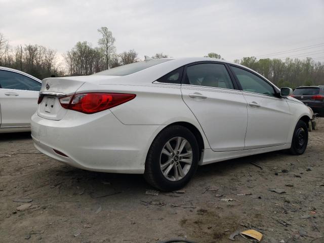 Photo 3 from auction – 2013 HYUNDAI SONATA GLS with VIN 5NPEB4AC3DH727190