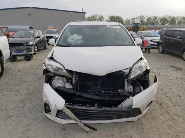 Photo 5 from auction – 2018 TOYOTA SIENNA XLE with VIN 5TDDZ3DC5JS196237