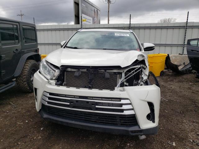 Photo 5 from auction – 2019 TOYOTA HIGHLANDER with VIN 5TDJZRFH9KS582952