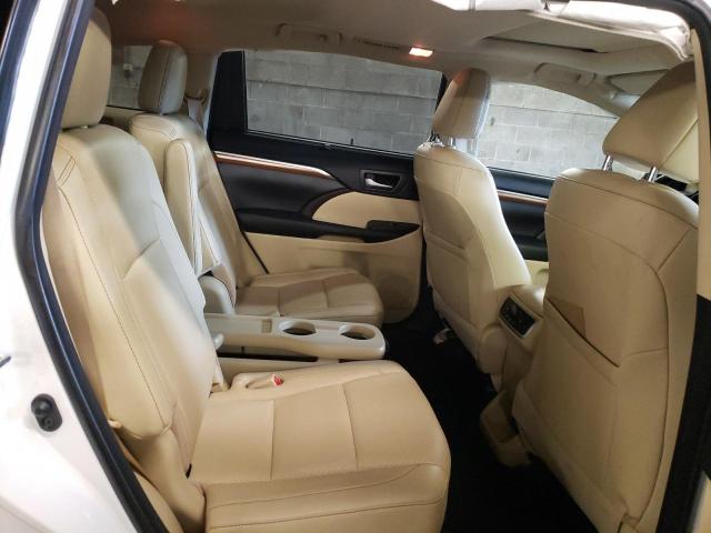 Photo 11 from auction – 2018 TOYOTA HIGHLANDER with VIN 5TDDGRFH7JS047927