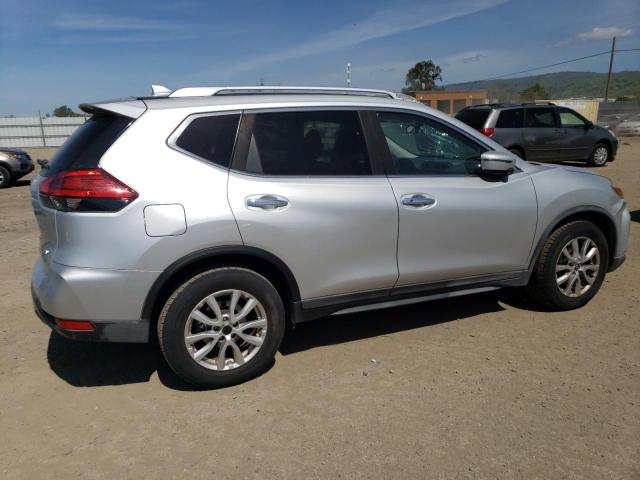 Photo 3 from auction – 2017 NISSAN ROGUE S with VIN KNMAT2MT2HP511692