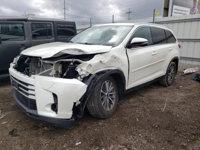 TOYOTA HIGHLANDER 2019 with VIN 5TDJZRFH9KS582952 - Photo from auction