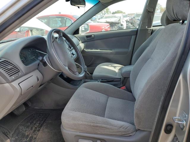 Photo 7 from auction – 2004 TOYOTA CAMRY LE with VIN 4T1BE32K64U923040