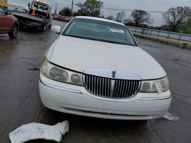 Photo 5 from auction – 2001 LINCOLN TOWN CAR C with VIN 1LNHM83W01Y659328