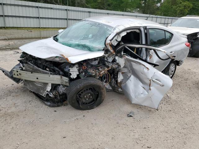 NISSAN VERSA S 2019 with VIN 3N1CN7AP3KL866304 - Photo from auction