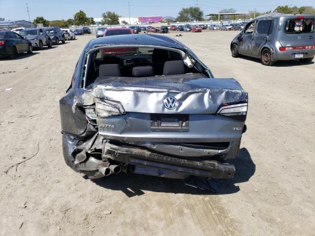 Photo 6 from auction – 2017 VOLKSWAGEN JETTA S with VIN 3VW2B7AJ4HM253122