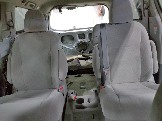 Photo 10 from auction – 2017 TOYOTA SIENNA LE with VIN 5TDKZ3DC4HS816464