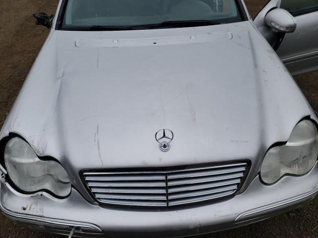 Photo 11 from auction – 2004 MERCEDES-BENZ C 320 with VIN WDBRF64J34F525938