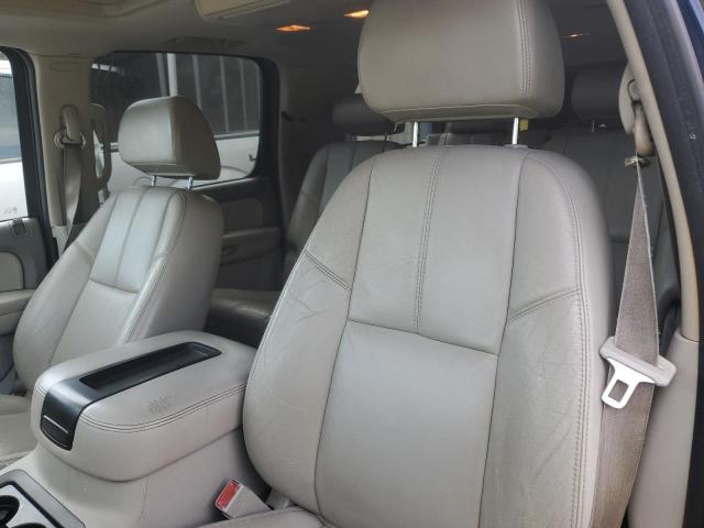 Photo 10 from auction – 2007 CHEVROLET SUBURBAN C with VIN 1GNFC16J77R215721