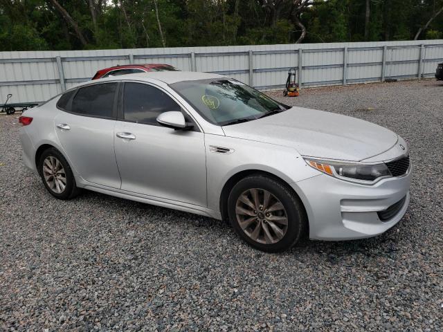 Photo 4 from auction – 2017 KIA OPTIMA LX with VIN 5XXGT4L33HG139780