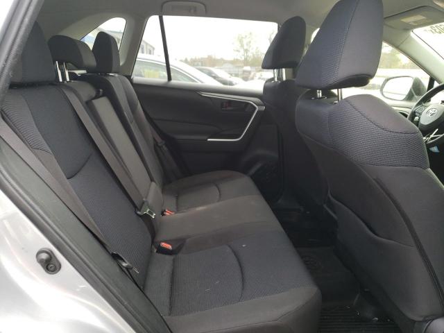 Photo 11 from auction – 2019 TOYOTA RAV4 LE with VIN JTMF1RFVXKD007208