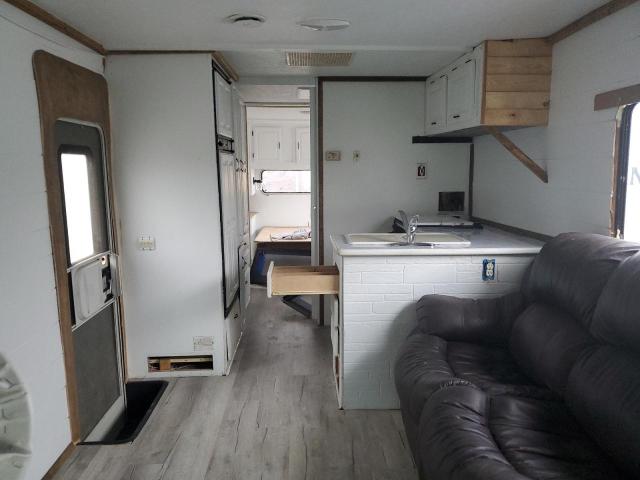 Photo 6 from auction – 1999 JAYC CAMPER with VIN 1FDXE40S9XHA40741