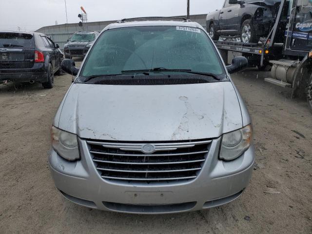 Photo 5 from auction – 2007 CHRYSLER TOWN & COU with VIN 2A4GP54L77R223934