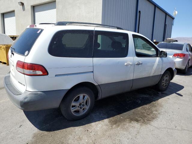 Photo 3 from auction – 2002 TOYOTA SIENNA CE with VIN 4T3ZF19C02U469337