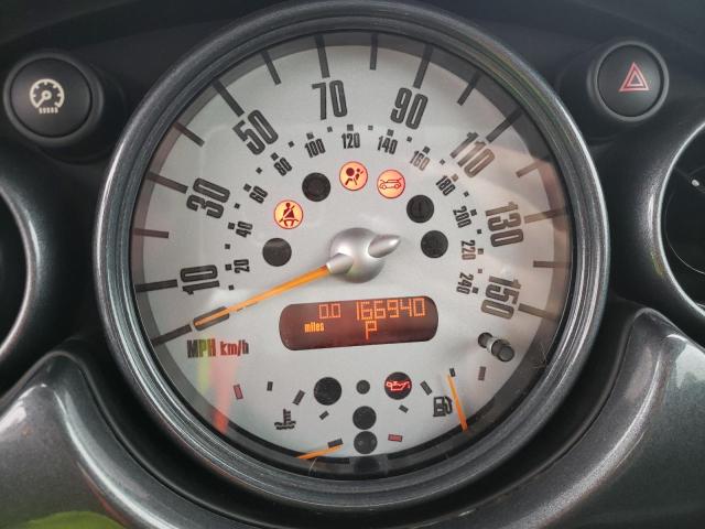 Photo 9 from auction – 2003 MINI COOPER with VIN WMWRC334X3TE19037