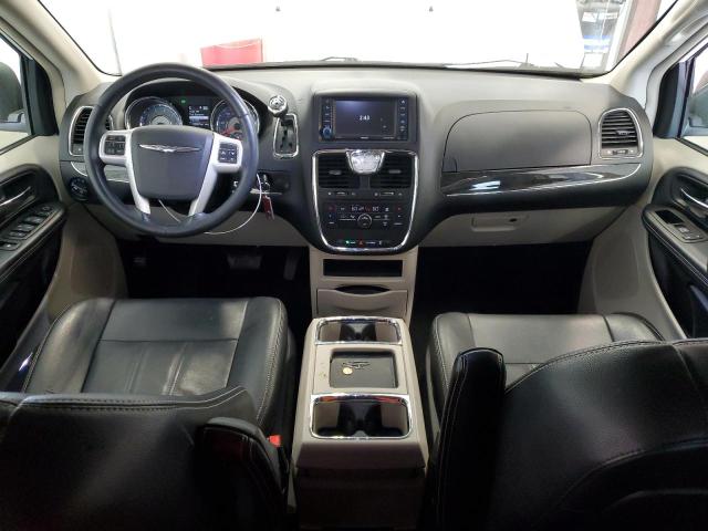 Photo 8 from auction – 2016 CHRYSLER TOWN & COU with VIN 2C4RC1BG7GR300701