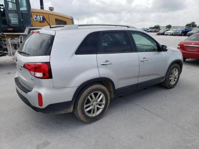 Photo 3 from auction – 2015 KIA SORENTO LX with VIN 5XYKT4A60FG610364