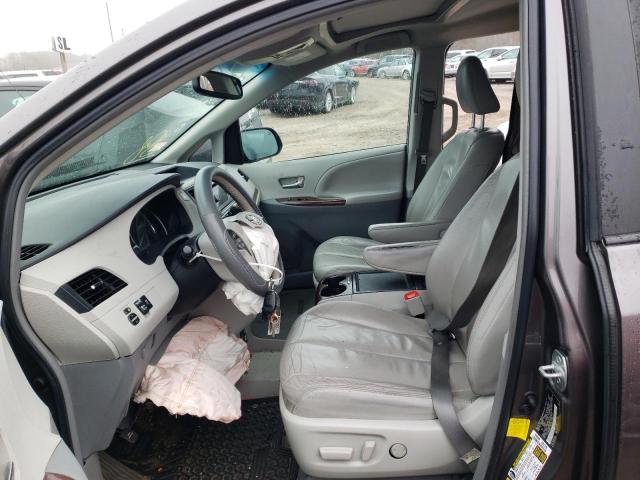 Photo 7 from auction – 2012 TOYOTA SIENNA XLE with VIN 5TDYK3DC5CS180872