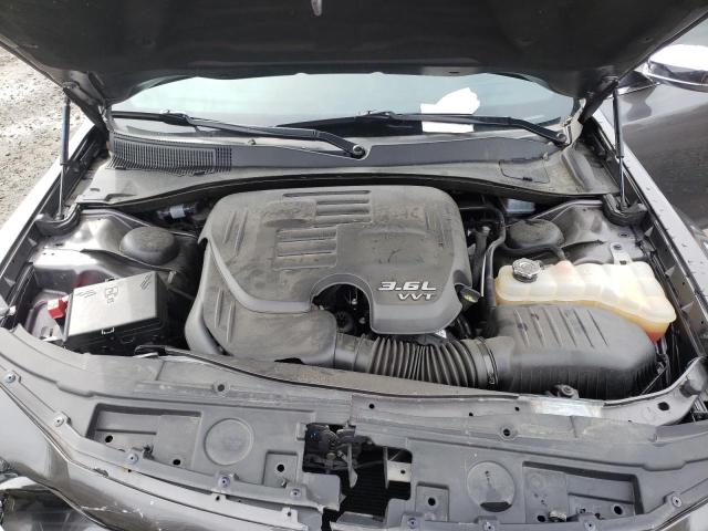 Photo 11 from auction – 2019 CHRYSLER 300 LIMITE with VIN 2C3CCAKG3KH631607