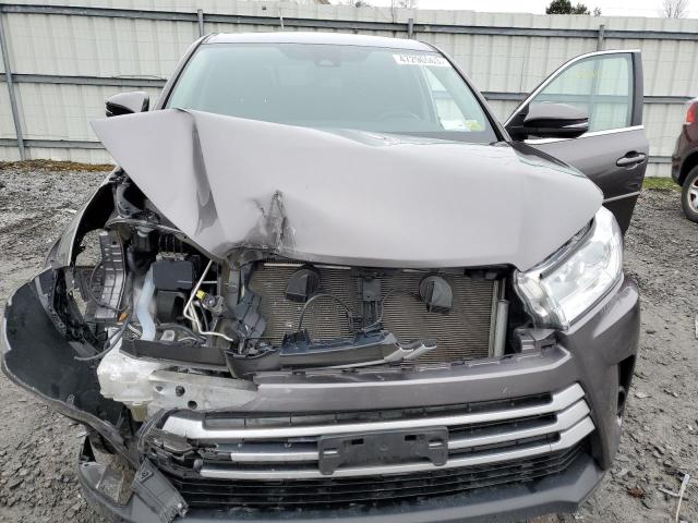 Photo 12 from auction – 2019 TOYOTA HIGHLANDER with VIN 5TDBZRFHXKS972169