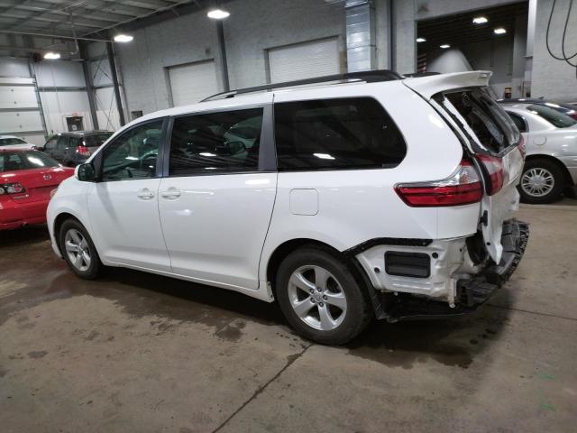 Photo 2 from auction – 2017 TOYOTA SIENNA LE with VIN 5TDKZ3DC4HS816464