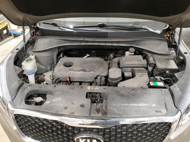 Photo 12 from auction – 2016 KIA SORENTO LX with VIN 5XYPGDA33GG011735